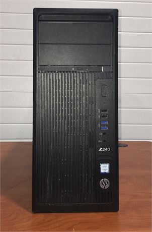 HP Z240 Workstation - 4GB RAM, Intel Core i5-6500 @ 3.2 GHz, 250GB SSD